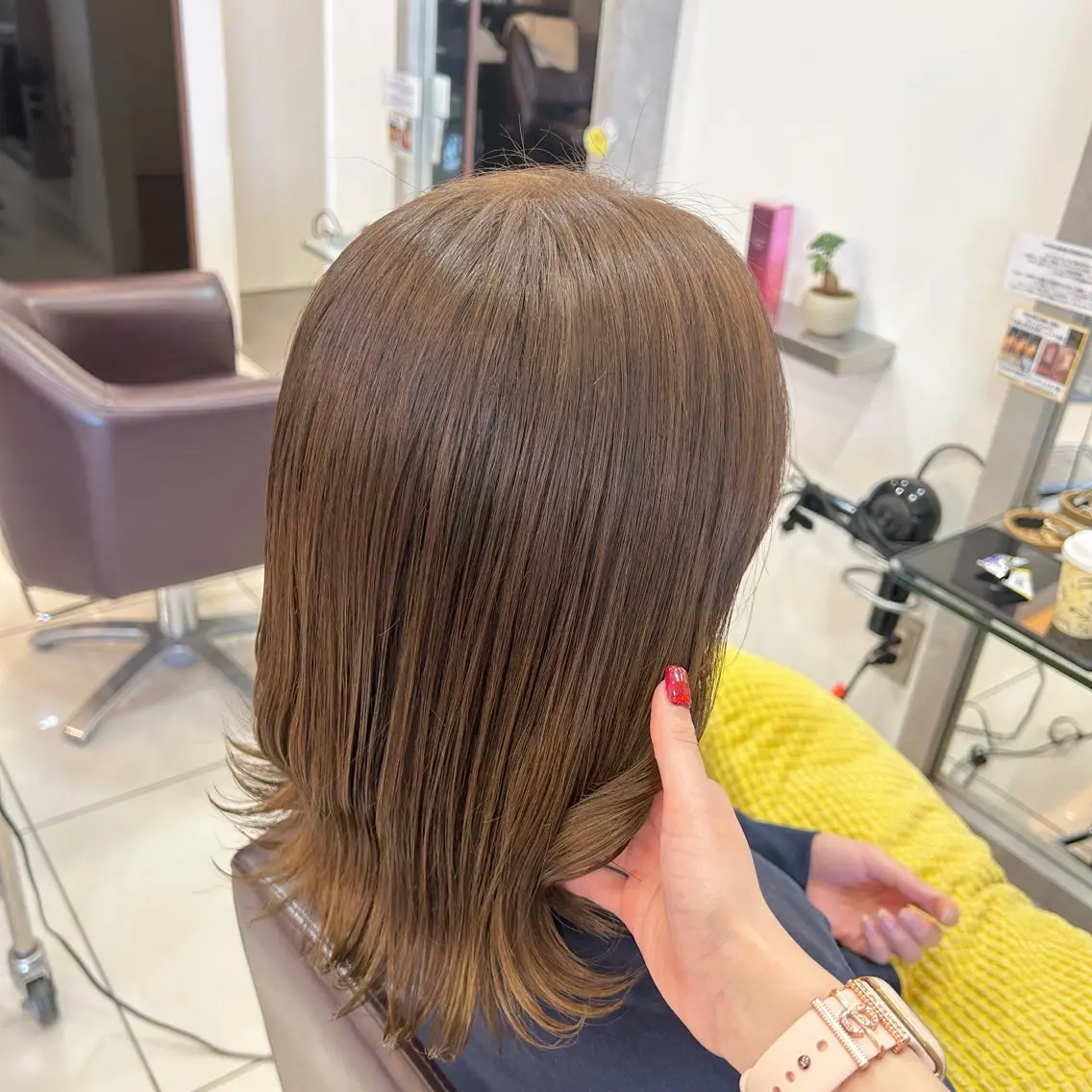 カラー ベージュカラー ブリーチ ブラウンカラー 透明感カラー ブリーチなしカラー トップスタイリスト 林すずかのヘアスタイル