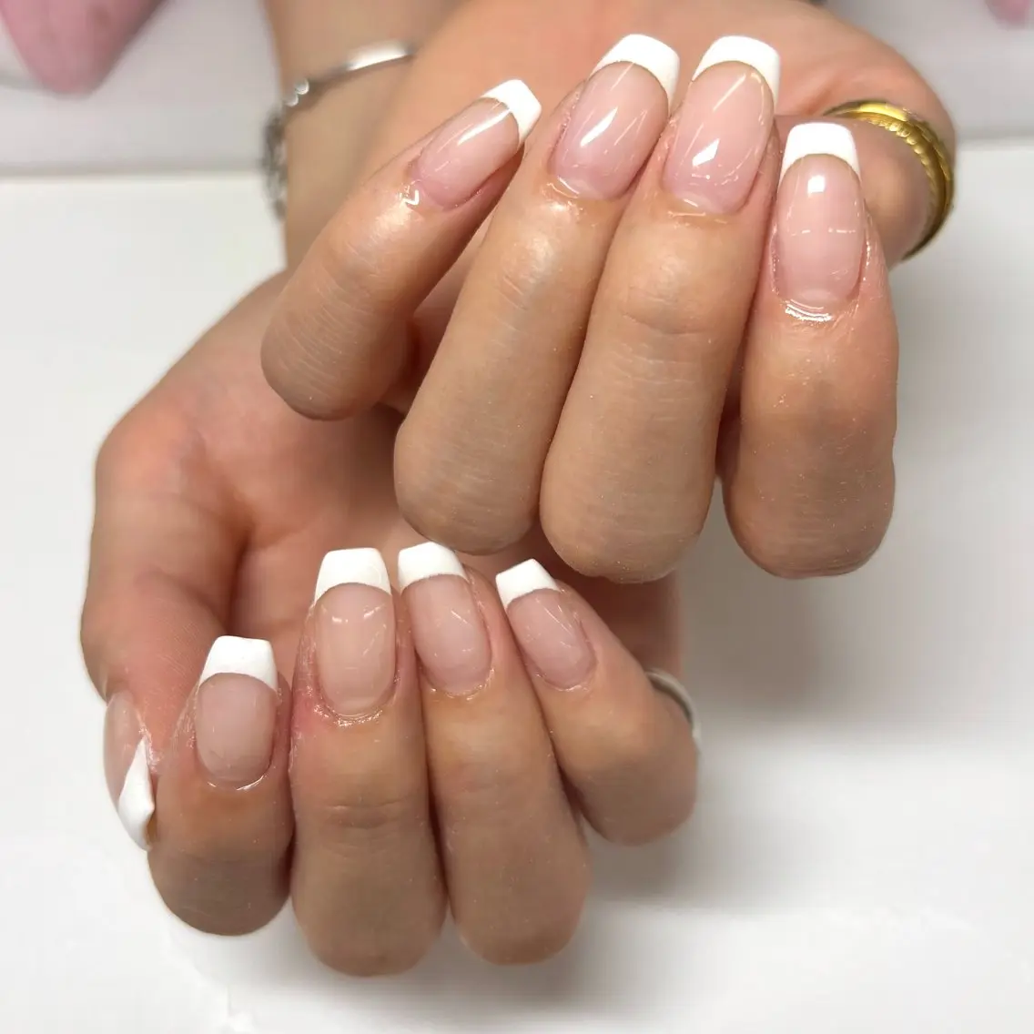 【オフあり】クリアベース白フレンチ💅🏻🤍の写真