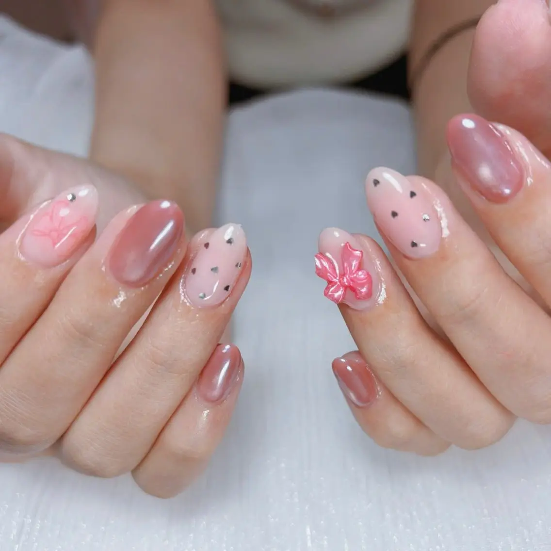 ミディアム ハンドネイル ハンドケア Yumii 🎀のネイルデザイン