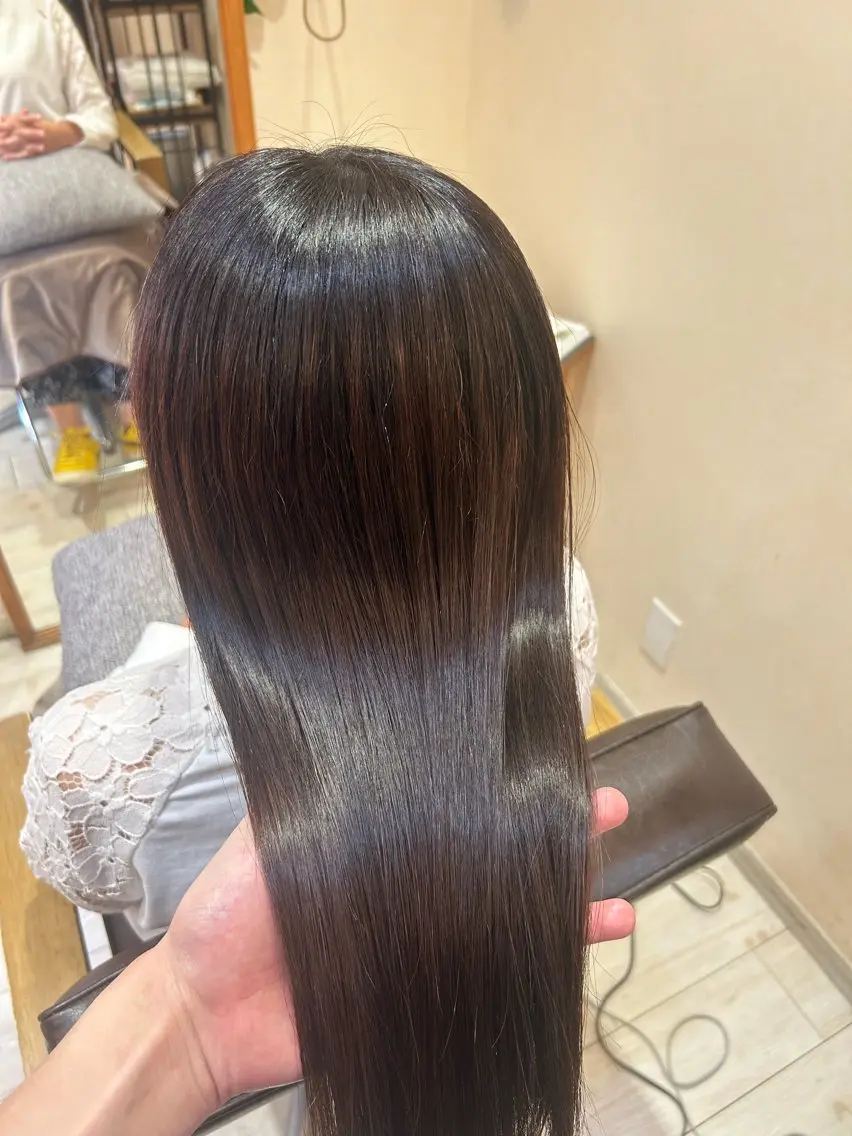 ロング 井上 慈温のヘアスタイル