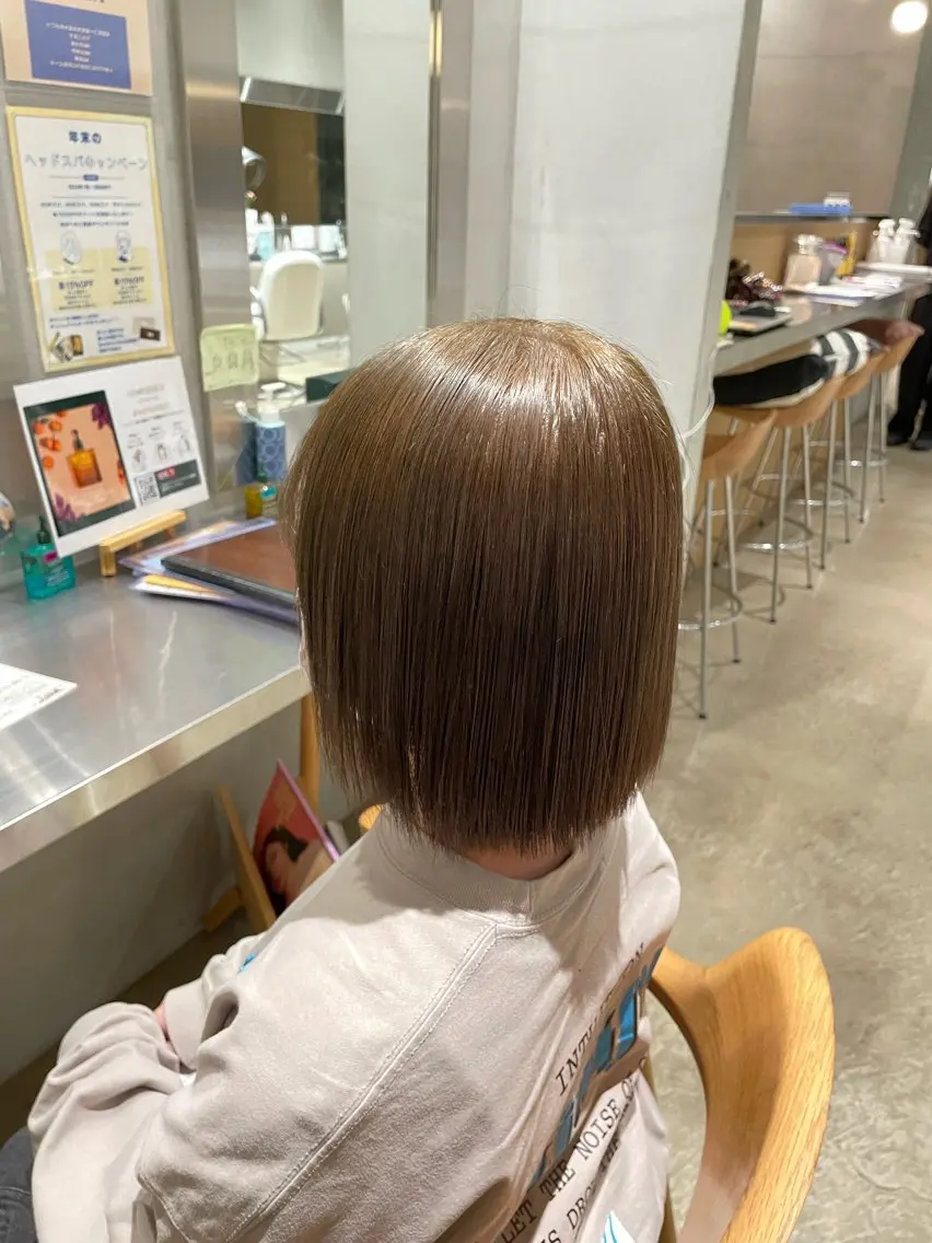 ミディアム カラー オリーブカラー 樋口 花穂のヘアスタイル