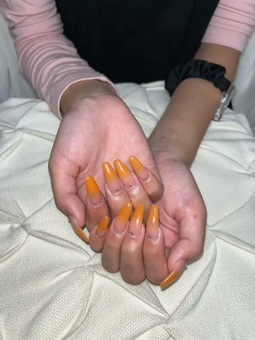 ネイル ハンドネイル nail.salon .Reversalのネイルデザイン