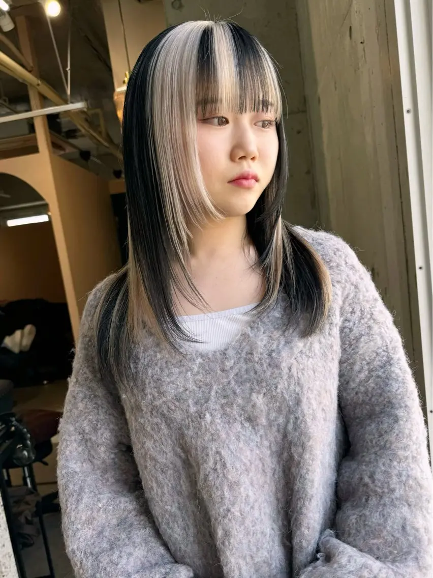 ロング カラー ヘアアレンジ 黒髪 ブリーチ ブロンド ケアブリーチ ダブルカラー ヘアカラー lani ブリーチ /ダブルカラーのヘアスタイル