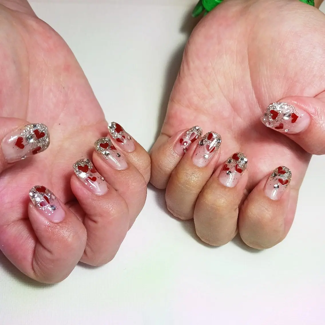 ネイル ジェルネイル グラデーション ハート ラメ(グリッター) ラメグラデーション ハンドネイル owlnail /持込みデザイン専門のネイルデザイン