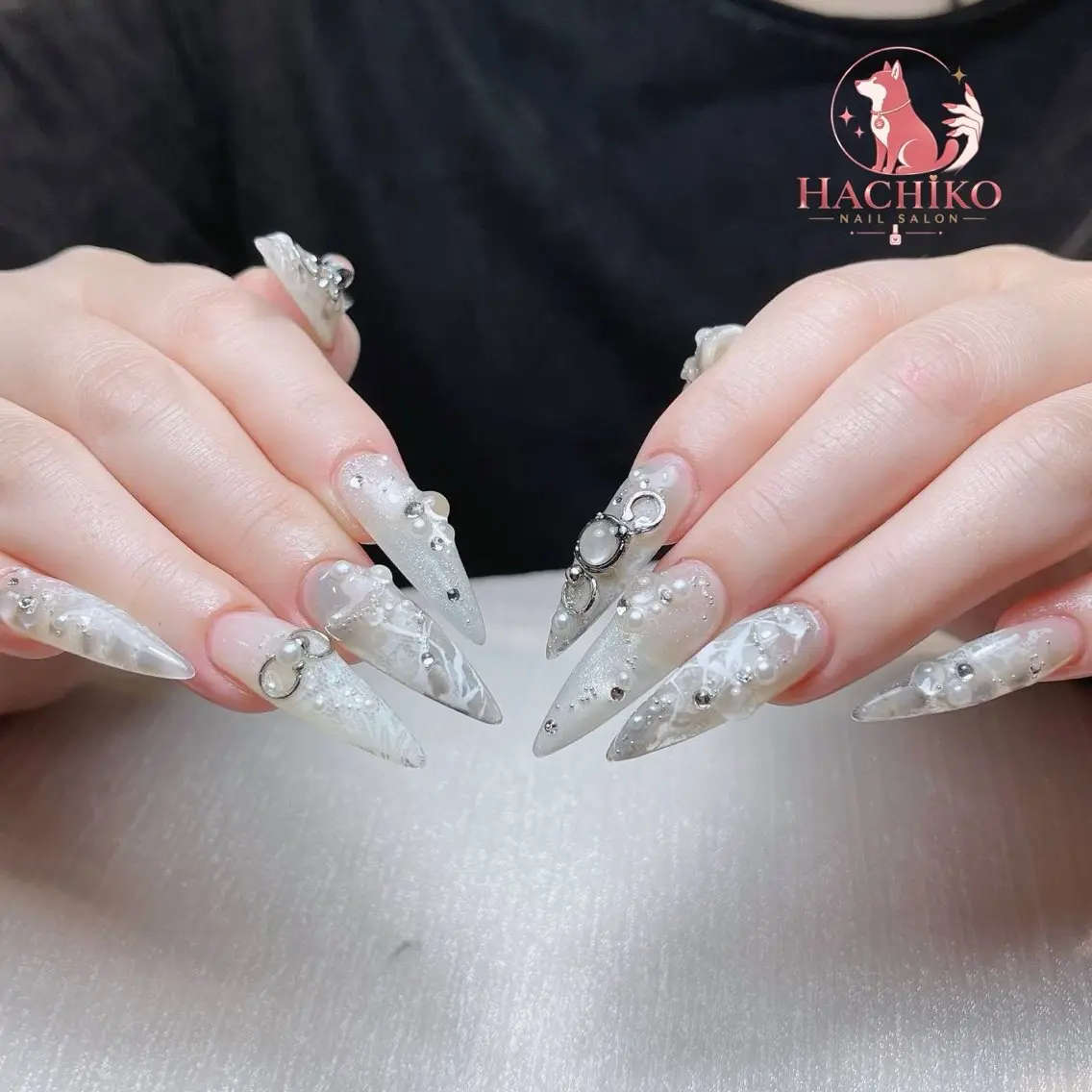 ネイル チークネイル クリアネイル ガーリー キラキラネイル 韓国ネイル ハンドネイル Hachiko Nail Salonのネイルデザイン