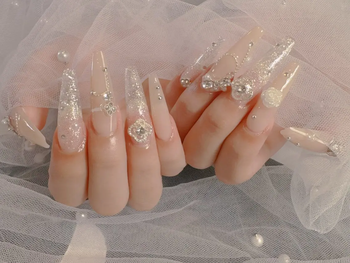 ネイル ハンドネイル Shiroe NailStudioのネイルデザイン