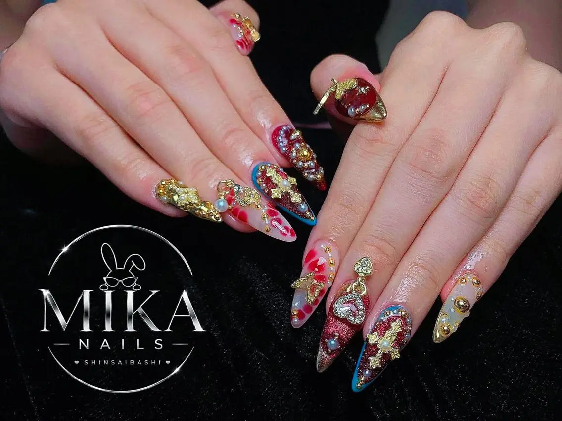 ネイル アートネイル チークネイル ドット フットネイル フレンチネイル ハンドネイル Mika Nailsのネイルデザイン