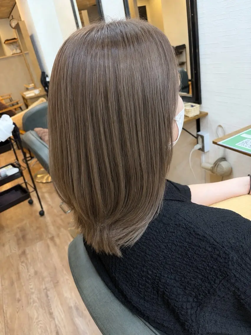 セミロング カット ヘアカラー トリートメント 野呂 隼人のヘアスタイル