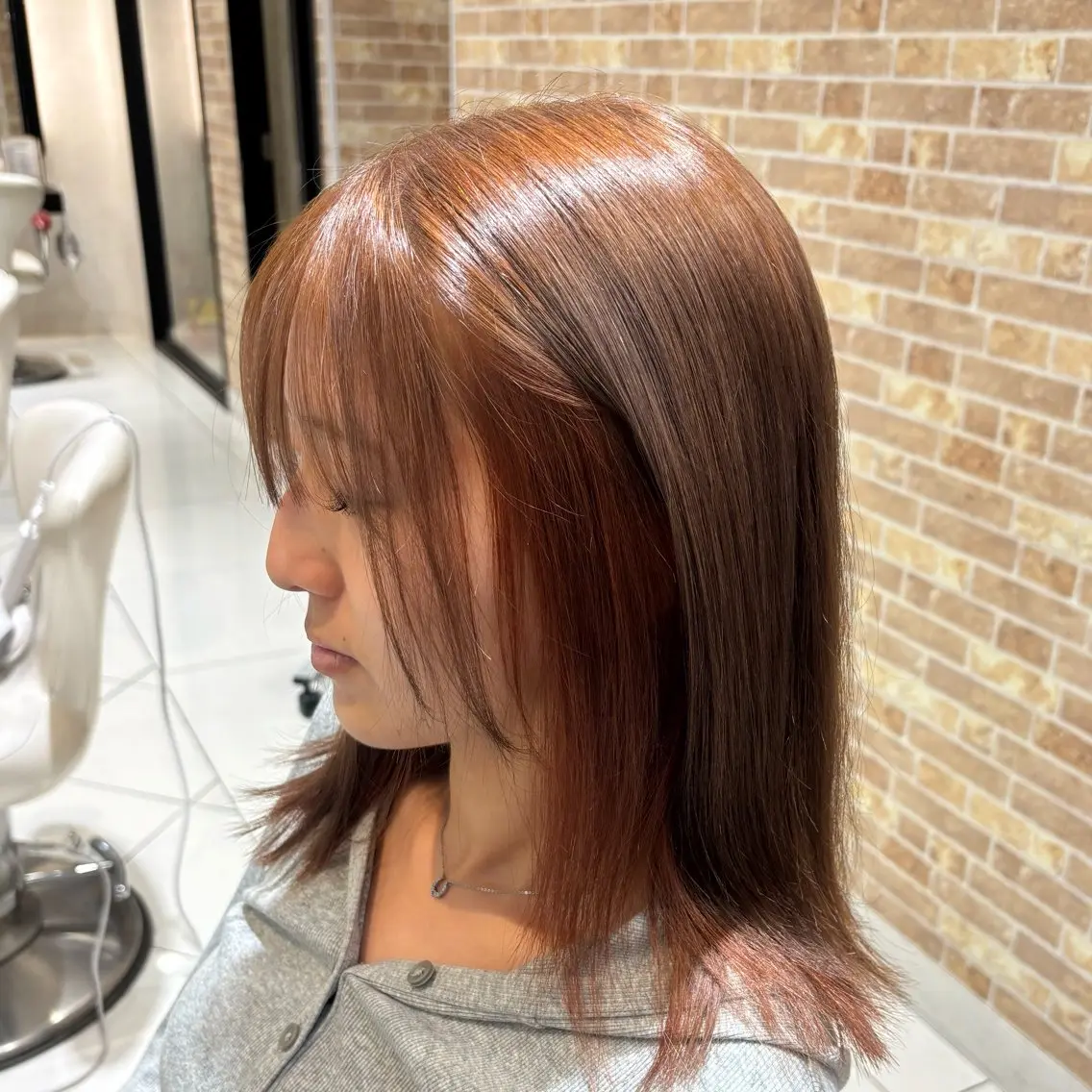 ミディアム カット ヘアカラー トリートメント EARTH 中水   怜奈のヘアスタイル