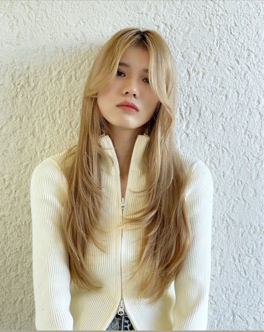 ロング カラー ブリーチ 透明感カラー イルミナカラー ブリーチなしカラー ロング Nol  円山 村上 心のヘアスタイル