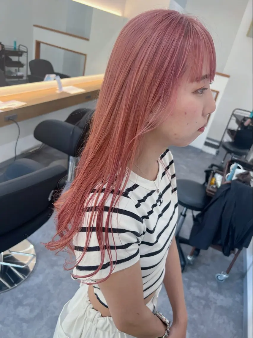 ロング カラー ショートボブ バレイヤージュ ブリーチ ケアブリーチ 透明感カラー 村岡 芽衣のヘアスタイル
