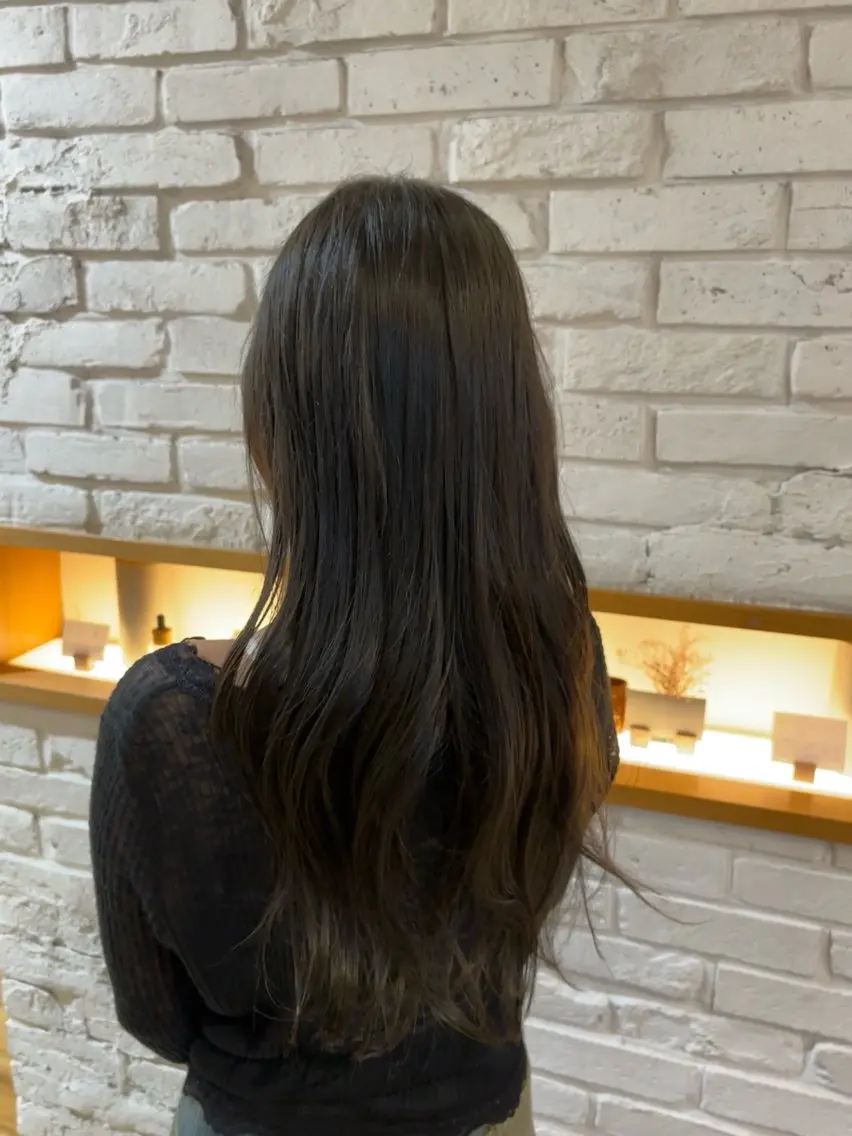 カラー 透明感カラー グレージュ オリーブグレージュ オリーブグレー ヘアカラー 登威吹 /似合わせカラーのヘアスタイル