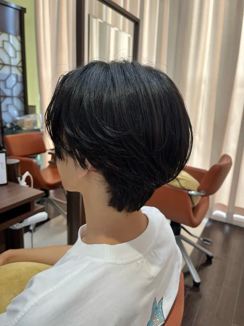 ショート パーマ メンズ センターパート メンズパーマ ニュアンスパーマ 🧊メンズ特化🧊 高木航希のヘアスタイル