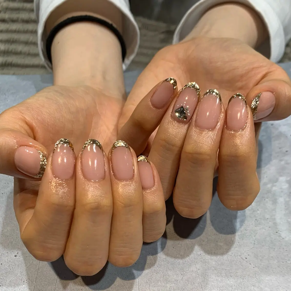 ネイル フレンチネイル ガラスフレンチ ハンドネイル nailist Chisakiのネイルデザイン