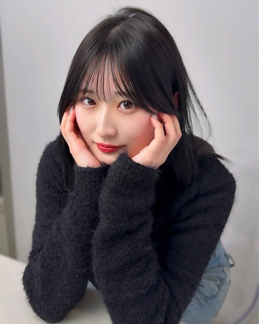 セミロング 中顔面短縮 顔まわり新田大翔のヘアスタイル