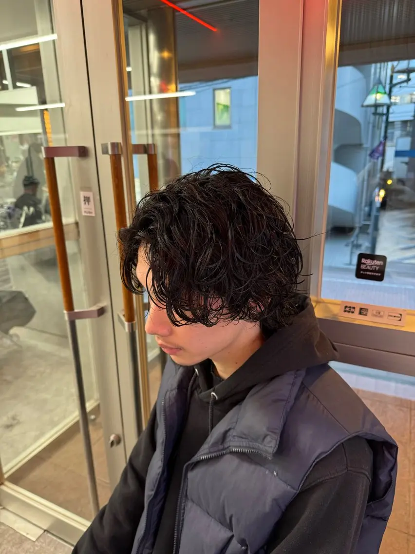 ミディアム カラー パーマ メンズ カット パーマ トリートメント 🔥漢髪特化メンズ マネージャーYUKIのヘアスタイル