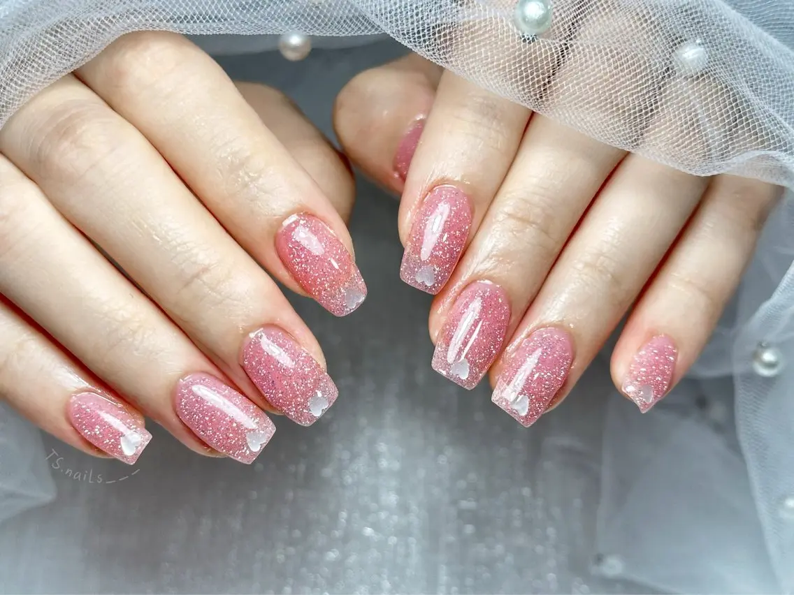 ネイル キラキラネイル マグネットネイル 持ち込み シンプルネイル ハンドネイル ハンドケア TS. nails___のネイルデザイン