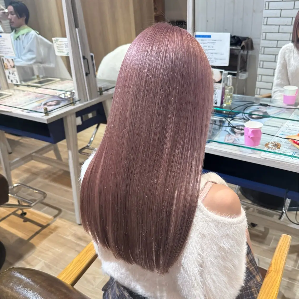 ロング カラー ベージュカラー ブリーチ ピンクカラー ピンクベージュ 🍀ブリーチ/艶カラ ー🍀 コイケのヘアスタイル