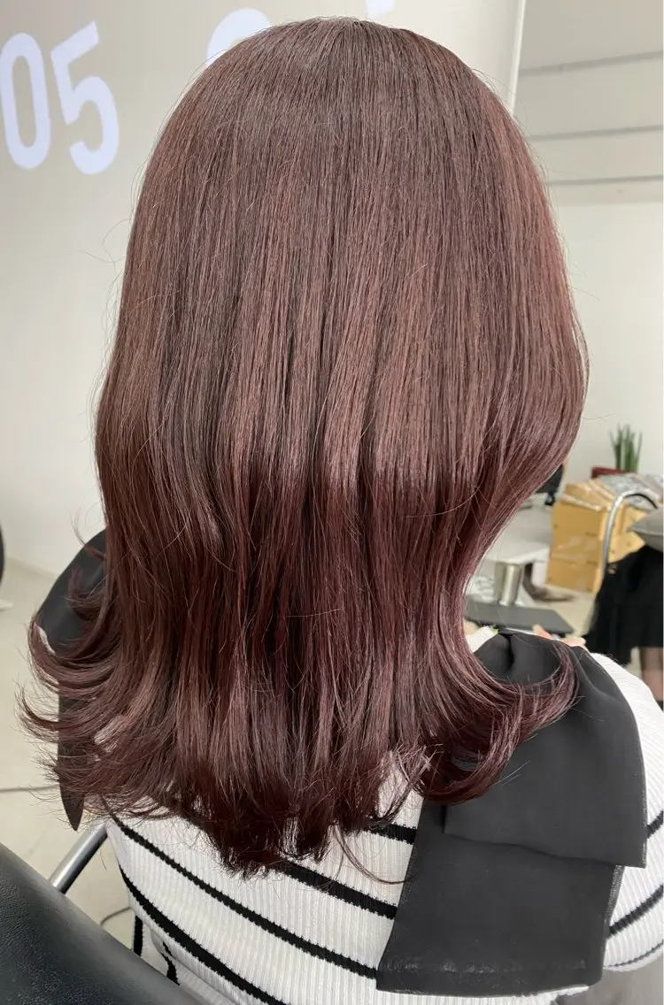 カラー MEMENTO YUZUのヘアスタイル