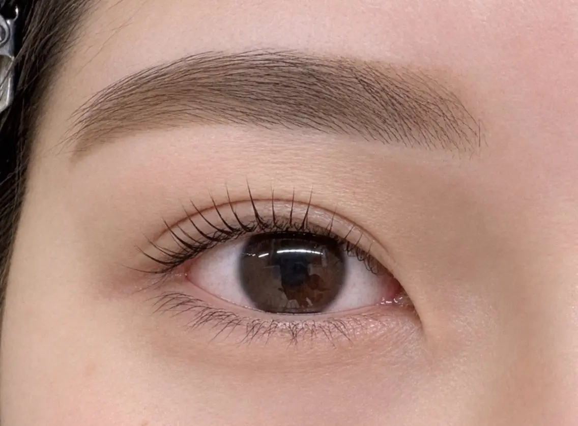 マツエク・マツパ ナチュラル 一重×まつ毛パーマ マツパ ef_eyelash りおなの眉毛・アイブロウイメージ