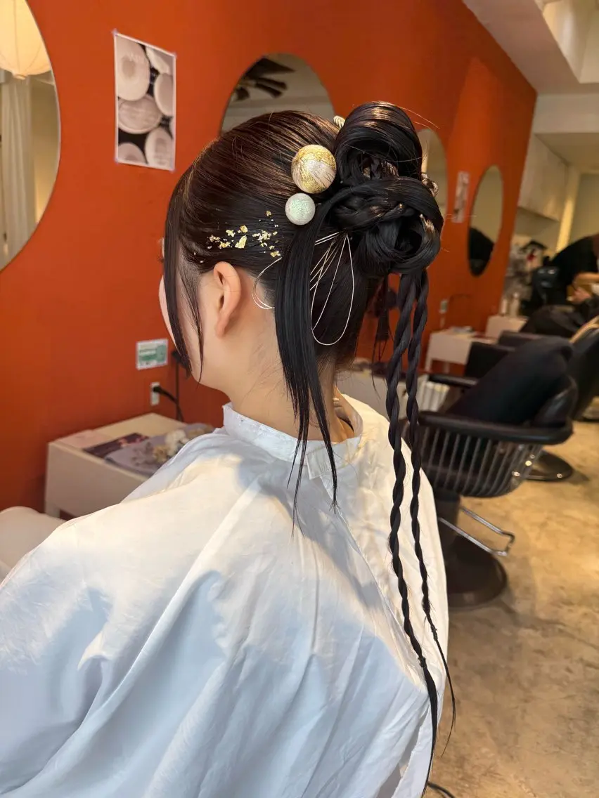 フジイ トモミのヘアスタイル