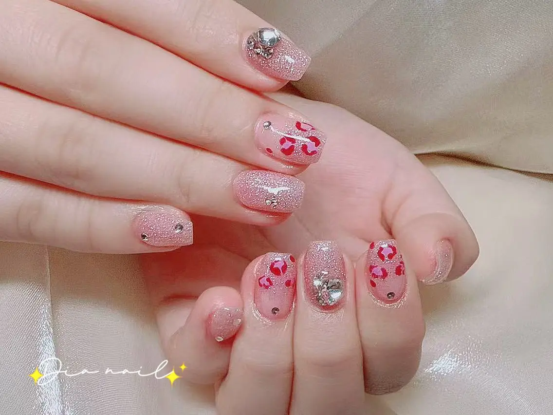 ネイル フットネイル 韓国ネイル レース マグネットネイル ニュアンスネイル ハンドネイル Dia nail サロンのネイルデザイン