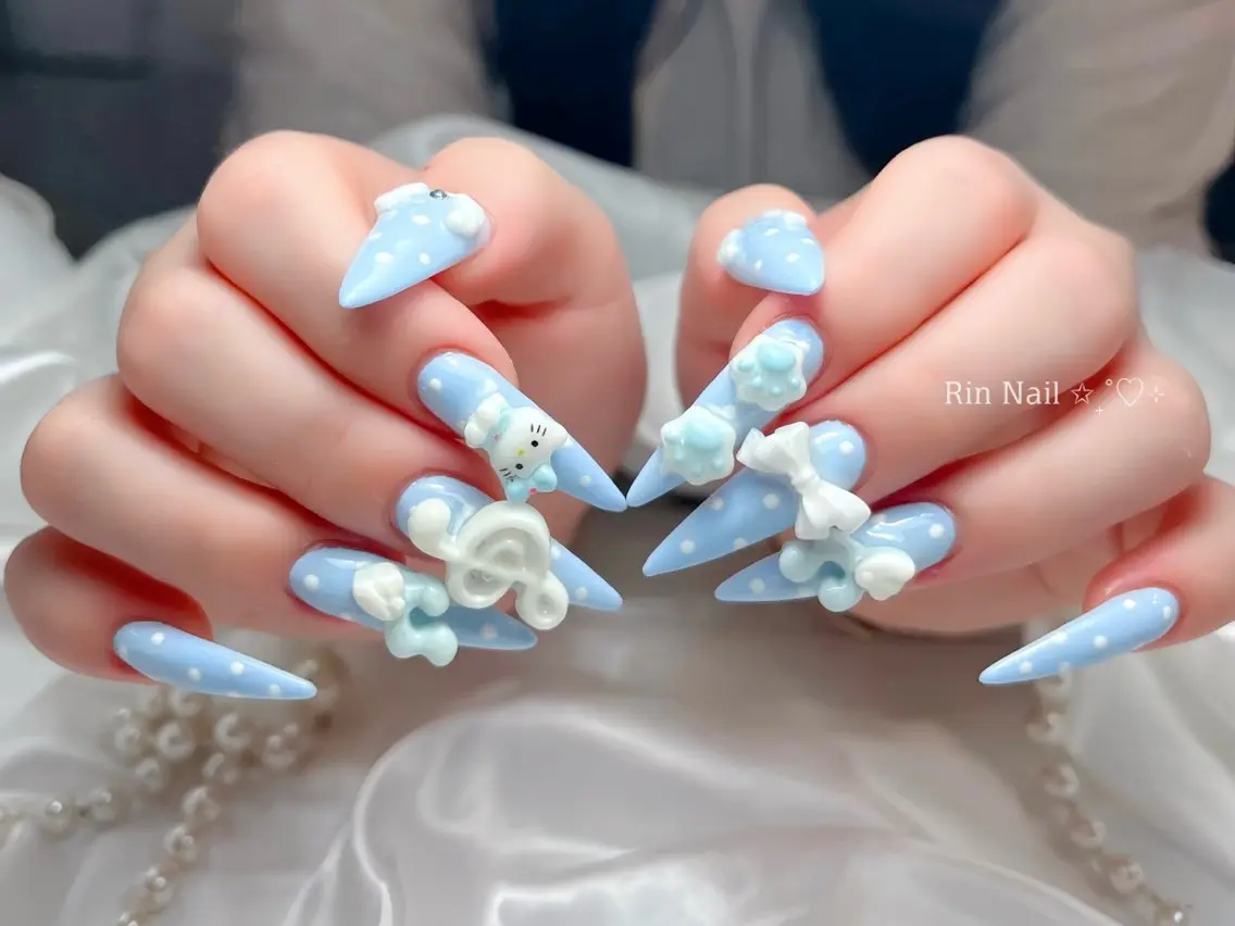ネイル オーロラネイル チークネイル 桜ネイル クリアネイル ドット ハンドネイル Rin Nail Shinokuboのネイルデザイン