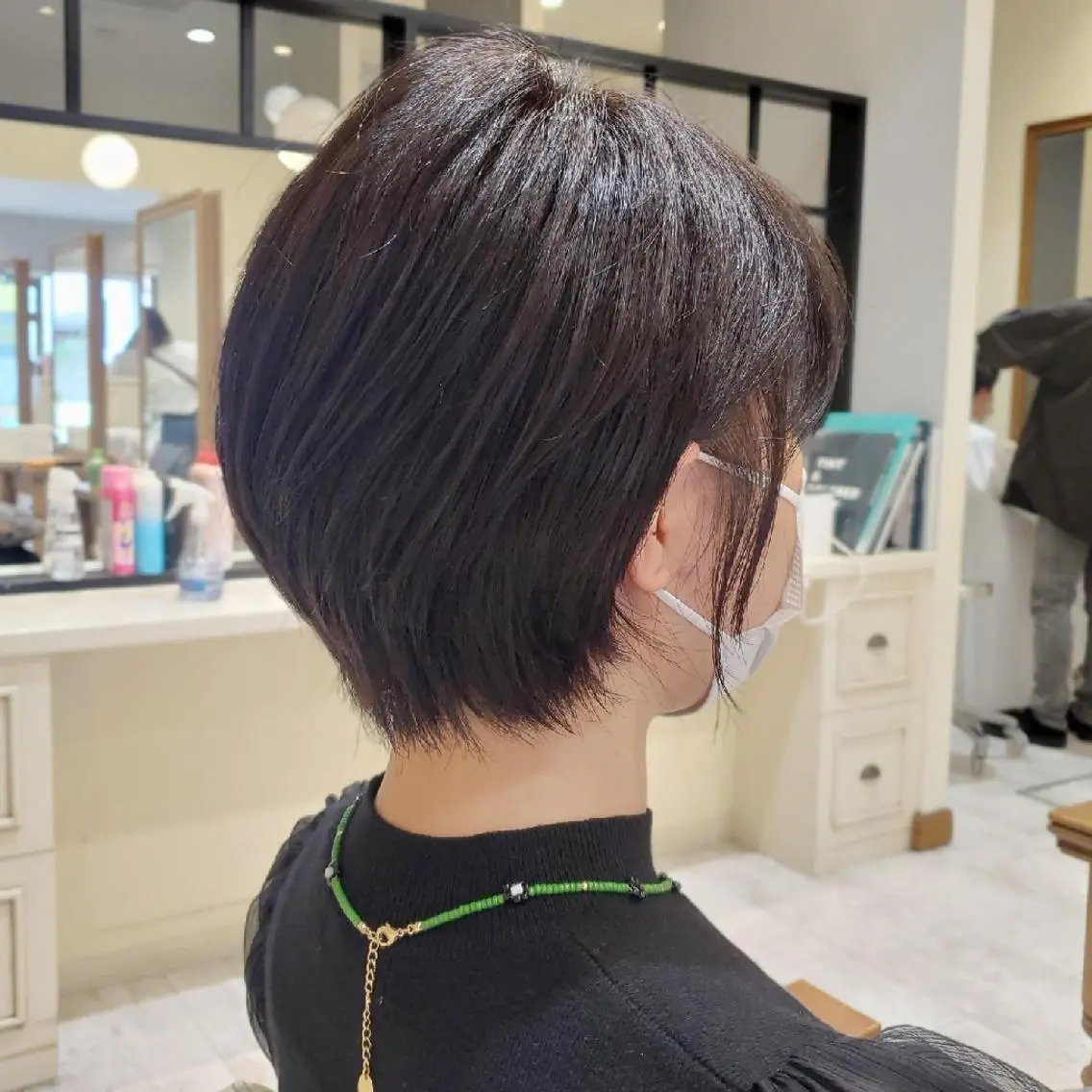 ショート カラー ブリーチ グレージュ ショートヘア CREA板橋/ 高橋諒一のヘアスタイル