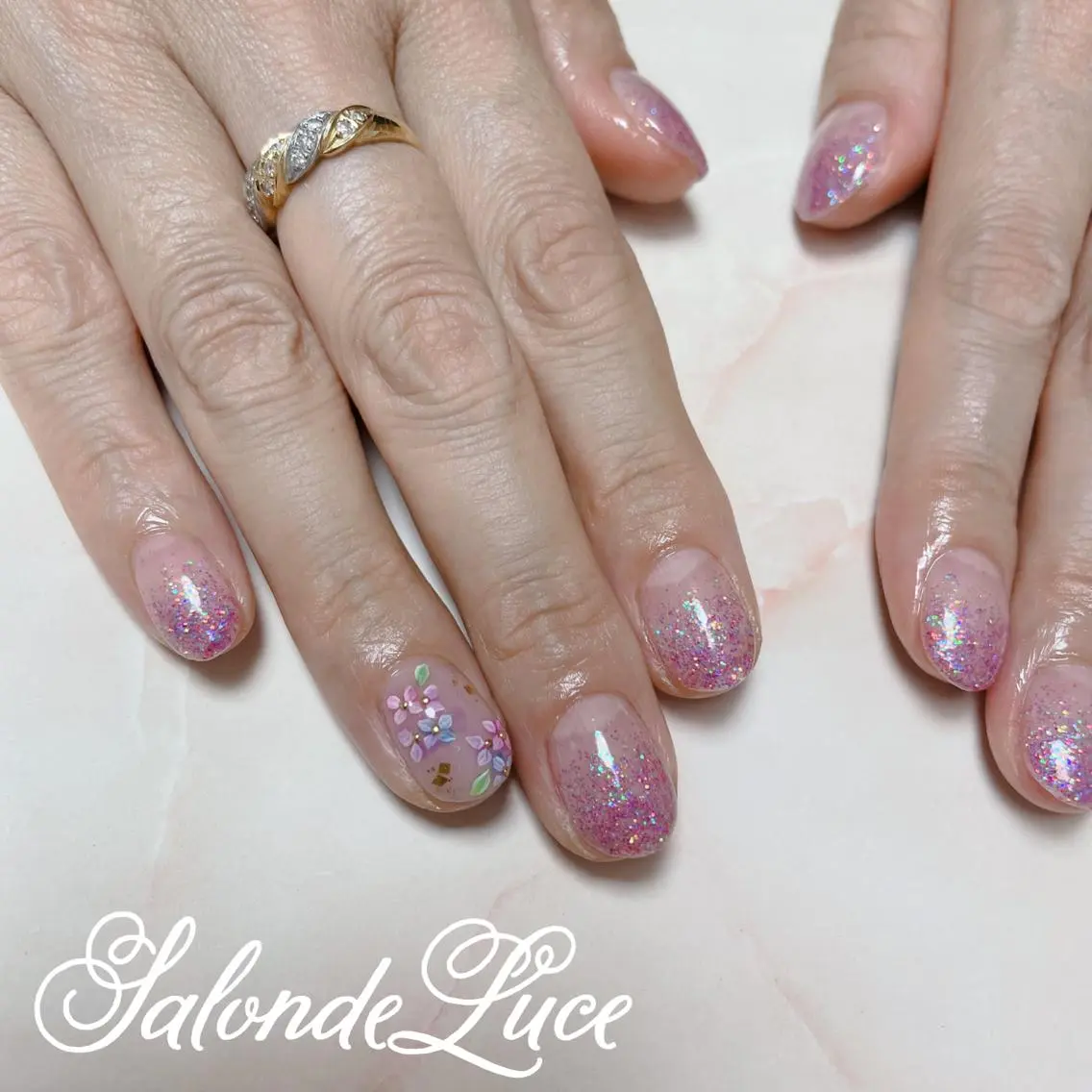 ネイル ラメ(グリッター) ラメグラデーション Salon de Luceのネイルデザイン