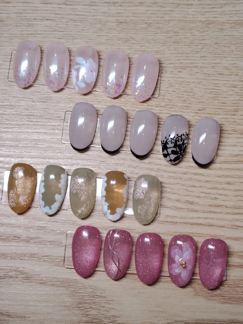 ネイル アートネイル フラワーネイル ハンドネイル こふく🍀 Sayoのネイルデザイン