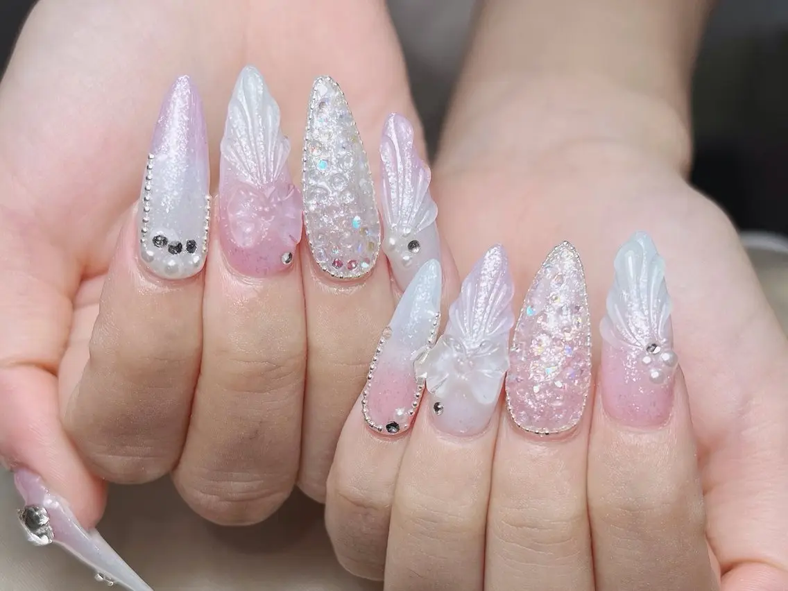 ネイル オーロラネイル ボルドー ブラウン 氷ネイル・うるうるネイル キラキラネイル ハンドネイル Sora  Nail 長さ出し専門店のネイルデザイン