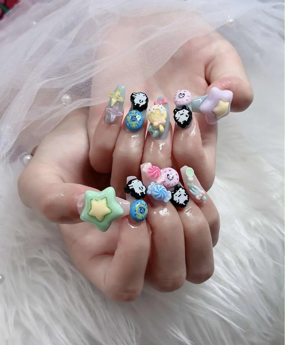 ネイル フレンチネイル ジェルネイル ハロウィン キラキラネイル 韓国ネイル ハンドネイル H.baby Nail Salonのネイルデザイン