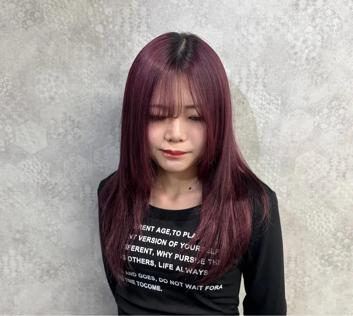 ロング カラー カシス レッドカラー 佐々木 哲太のヘアスタイル