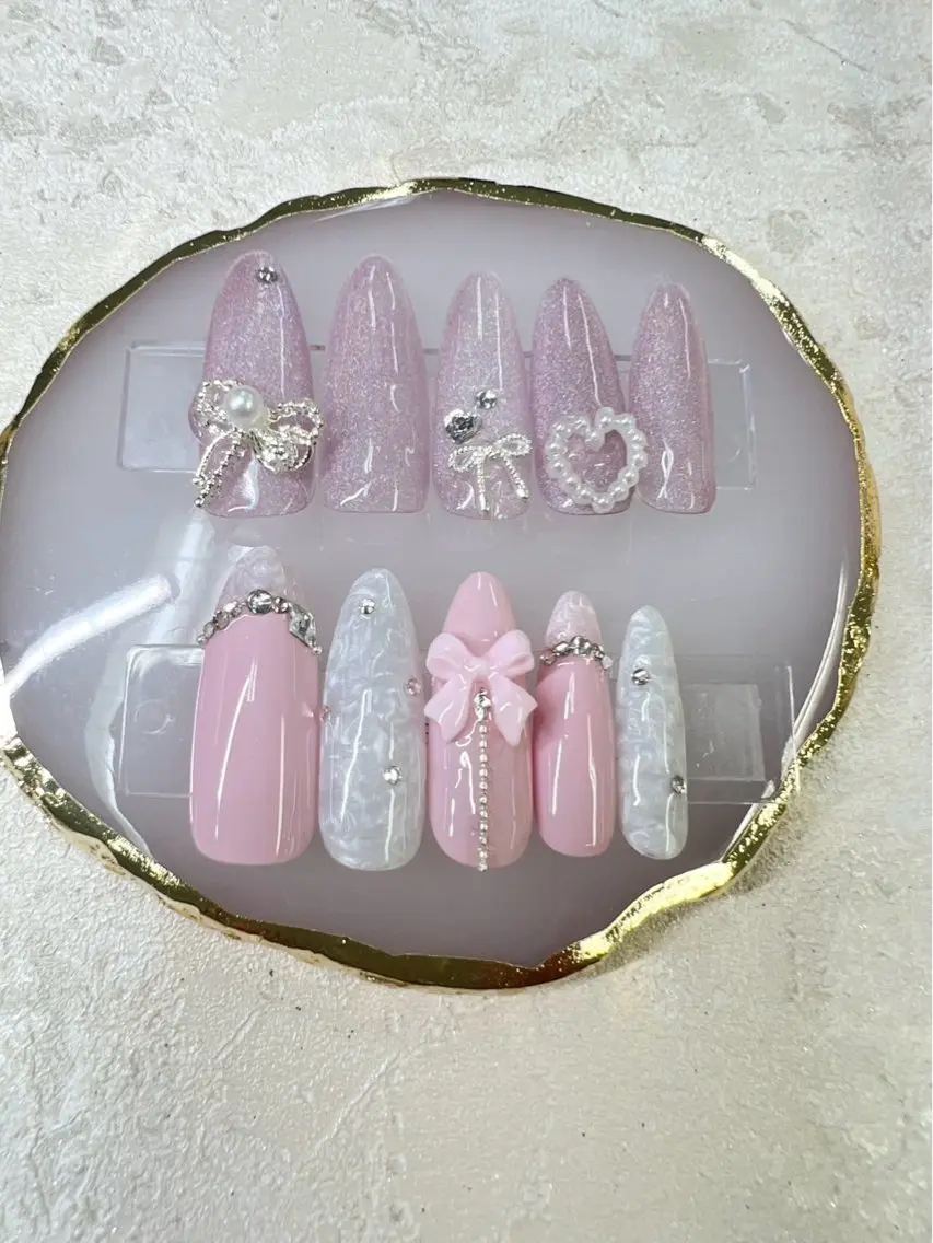 ネイル アートネイル フットネイル フレンチネイル ジェルネイル ガラスフレンチ Queeens nailのネイルデザイン