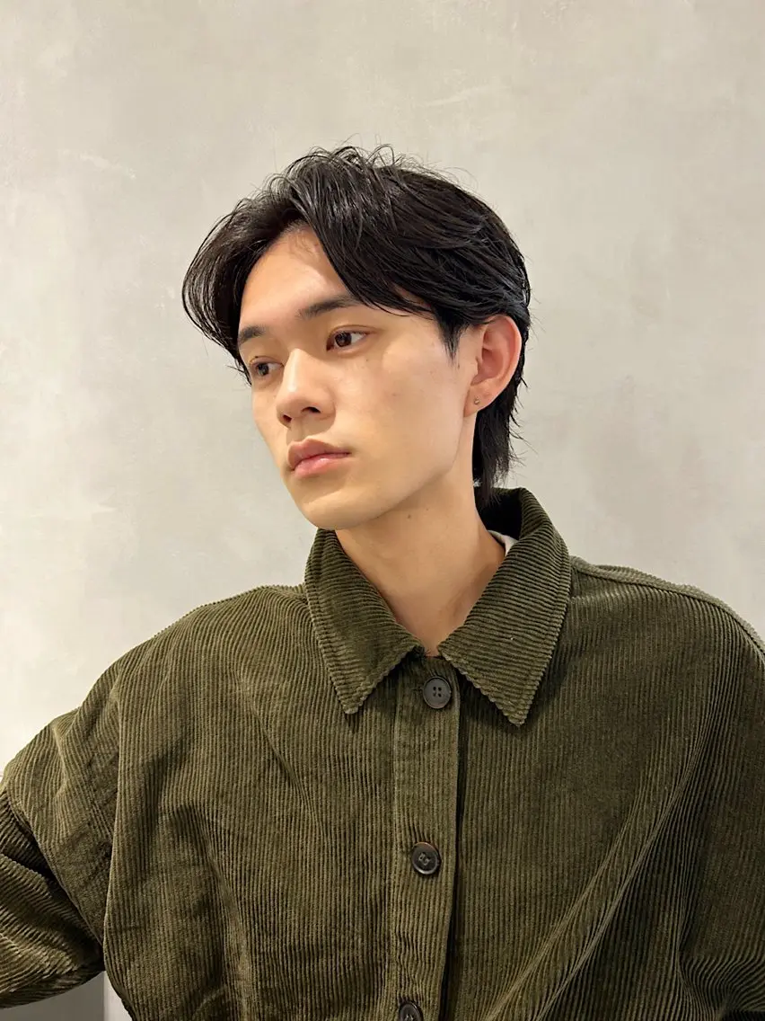 パーマ メンズ ビジネス センターパート フェードカット フェザーパーマ メンズ韓国風 カット パーマ メンズ清潔感のプロ 💈メンズパーマ藤田のヘアスタイル