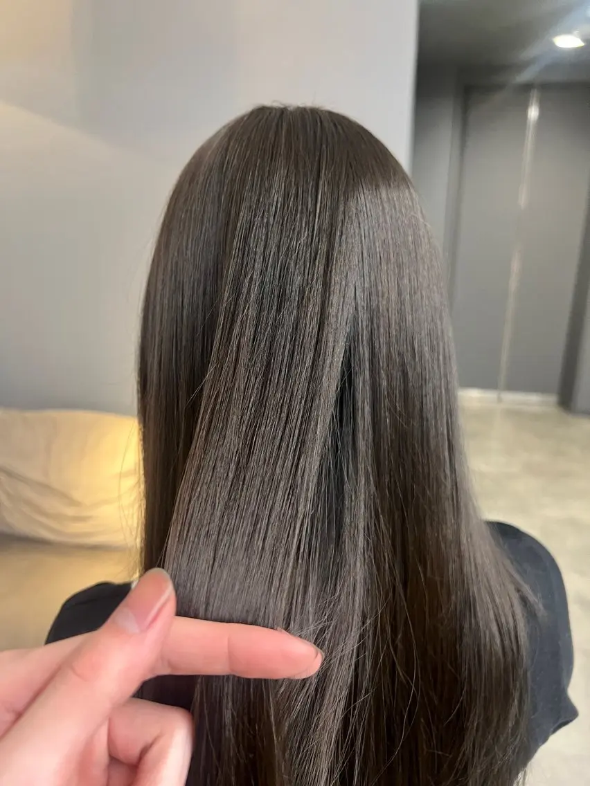カラー 出仙 拓巳のヘアスタイル
