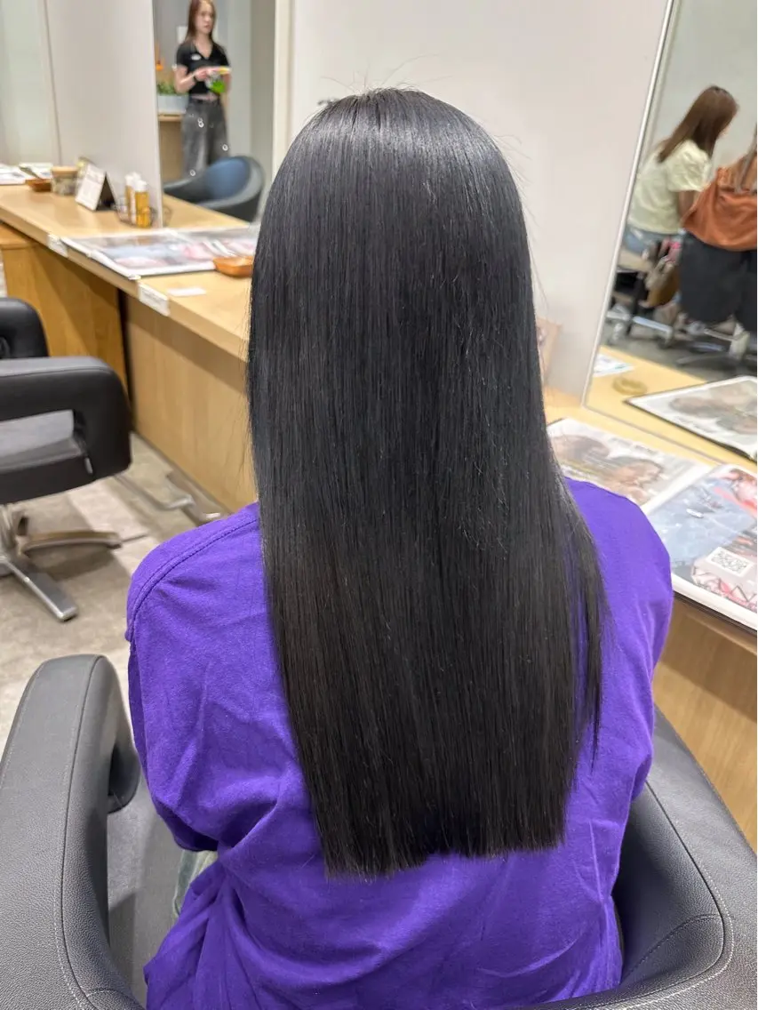 ロング カラー 黒髪 グレージュ ヘアカラー 巻ける髪質改善🫧ハ イライト/永田汰伊智のヘアスタイル
