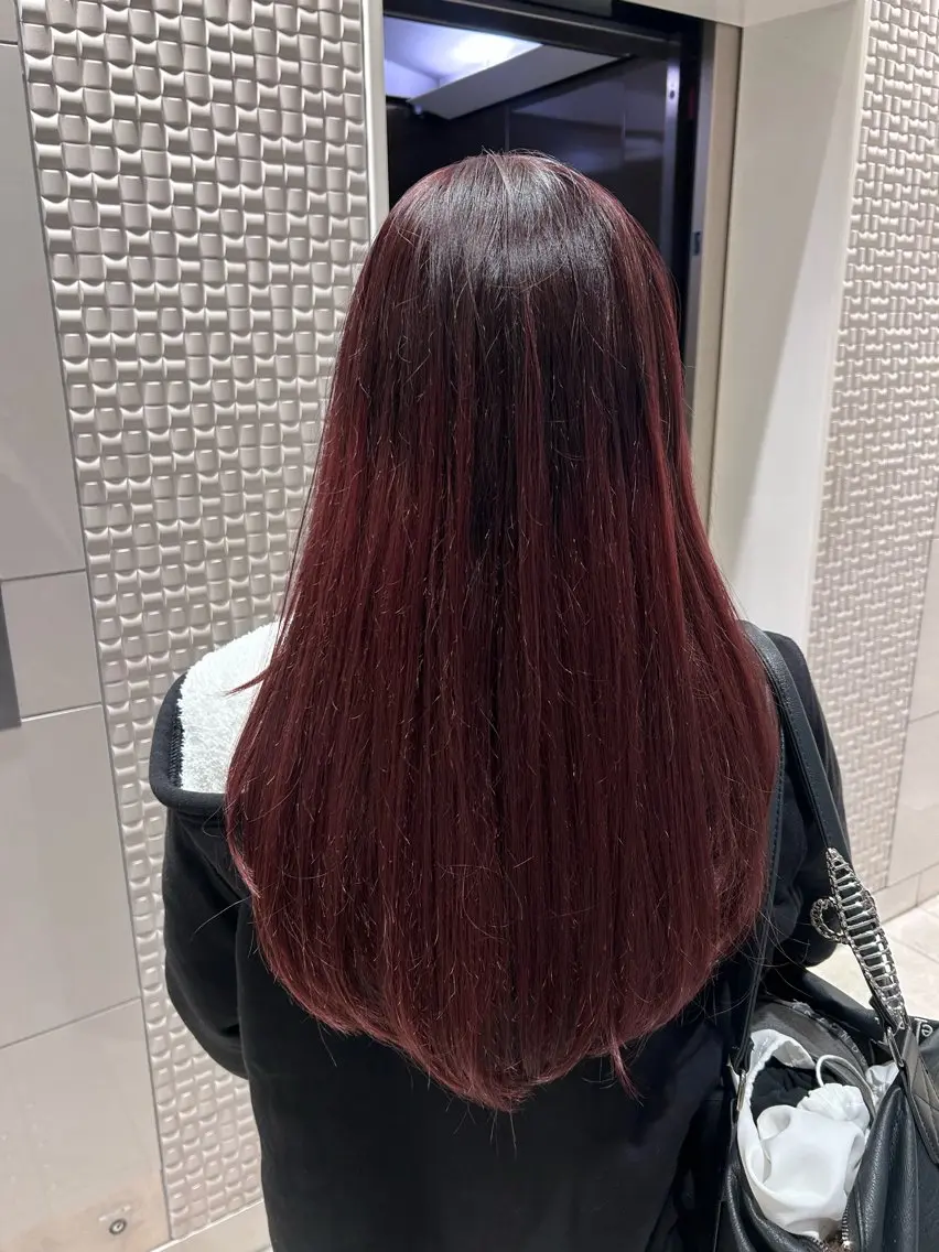 ロング ヘアカラー ここな Un amiのヘアスタイル