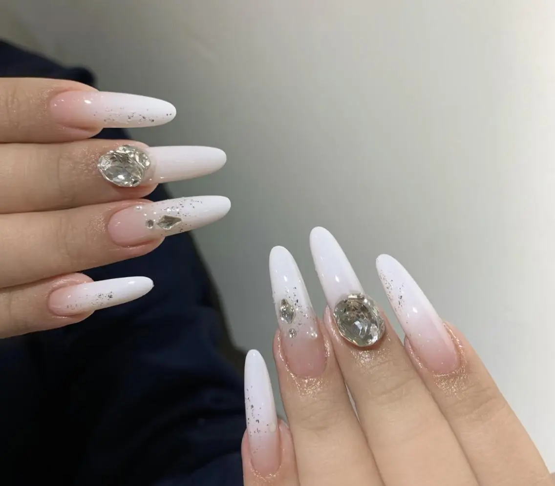 ネイル ハンドネイル 🎀 NaNa_nailのネイルデザイン