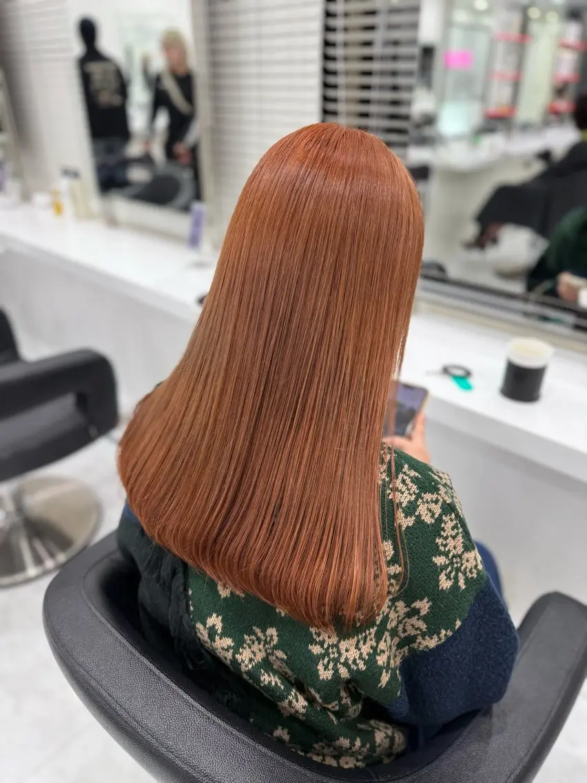 ロング カラー ベージュカラー オレンジ オレンジベージュ ラベンダー💜 グレージュ🩶のヘアスタイル