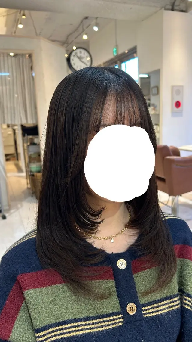 ロング カット 二本柳 愛里のヘアスタイル