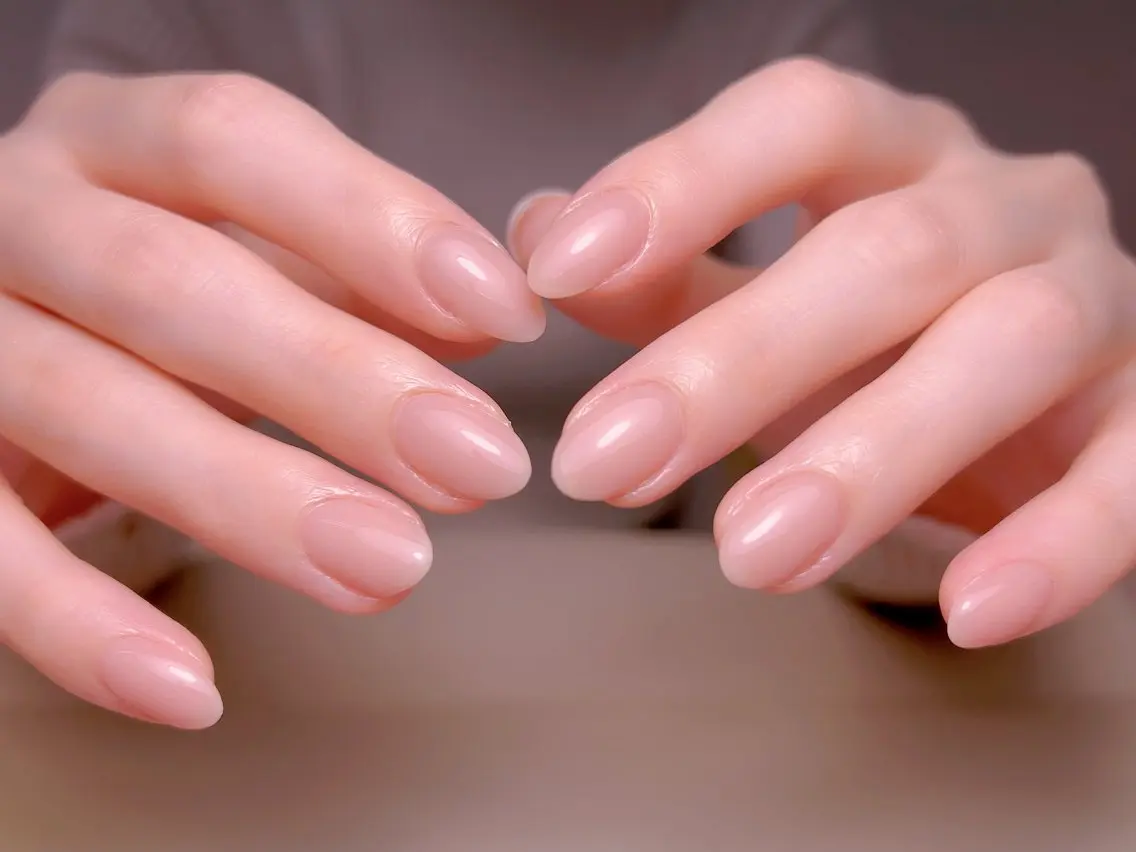 ネイル フレンチネイル ジェルネイル グラデーション 韓国ネイル マグネットネイル 【長さ出し】 IRIS NAILのネイルデザイン