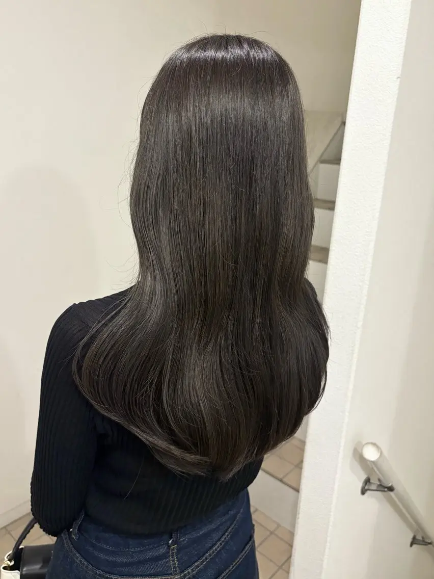 セミロング カラー ニュアンスパーマ 🧺アンジュのヘアスタイル