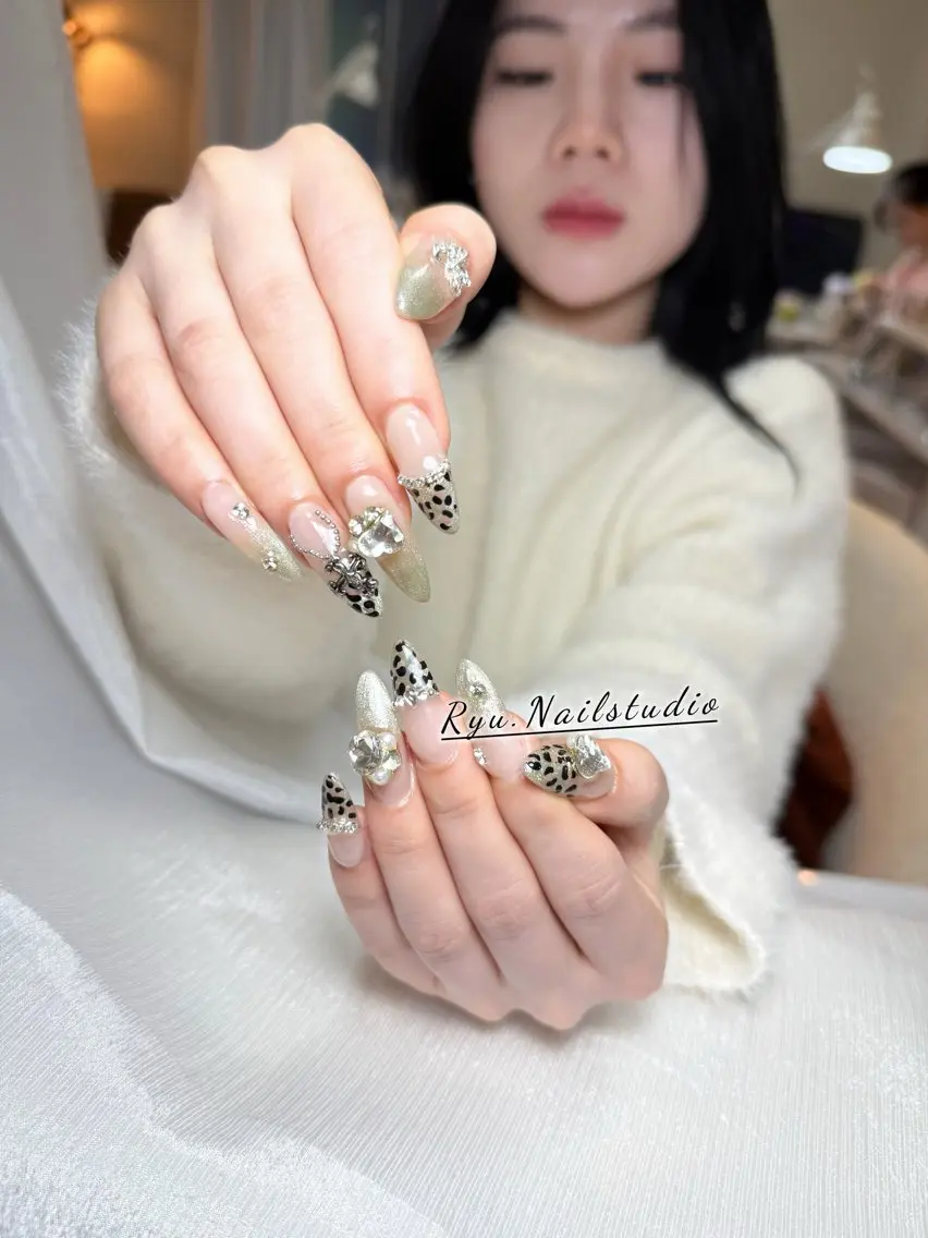ネイル アートネイル ジェルネイル キラキラネイル ミラーネイル ニュアンスネイル ハンドネイル Ryu nail studioのネイルデザイン