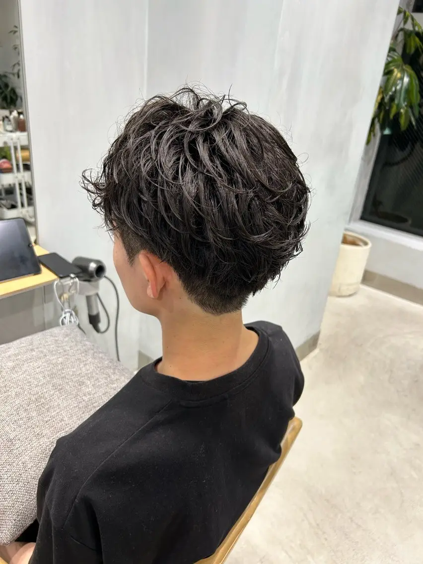 土日‼️夜19:00限定‼️メンズカット💇(頭皮洗浄マイクロバブル付き🫧)の写真