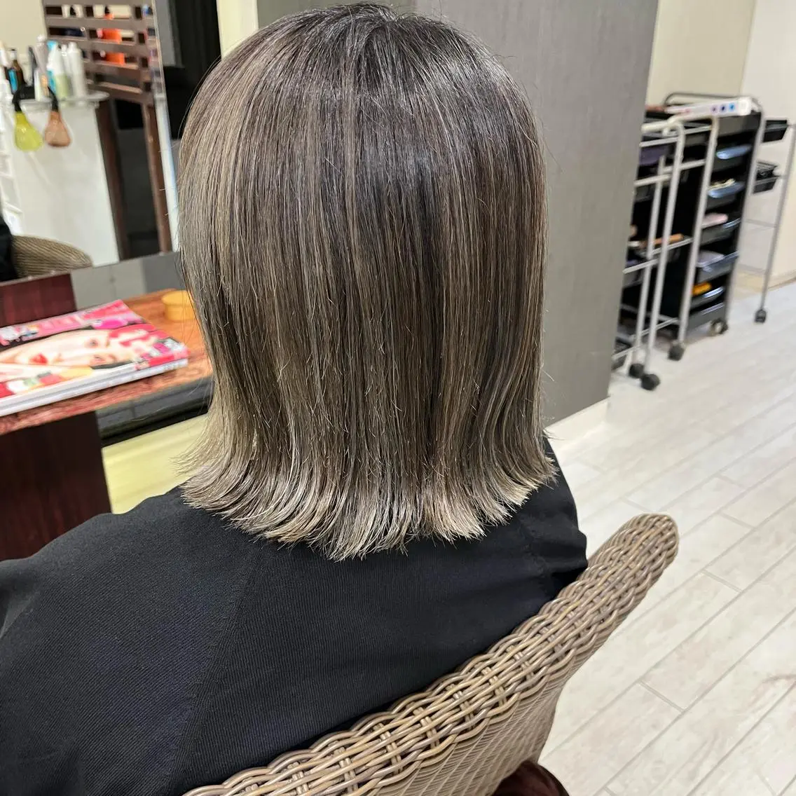 ミディアム レイヤーカット カット ヘアカラー トリートメント ママ美容師 ＊ヒマワリのヘアスタイル