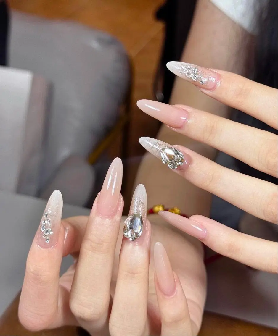 ネイル ハンドネイル Rina Mika Nailsのネイルデザイン