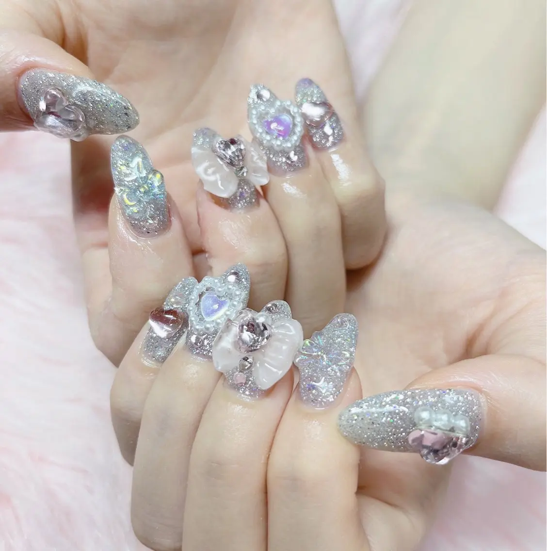 ネイル ハンドネイル MoonNail ユリ🌸のネイルデザイン