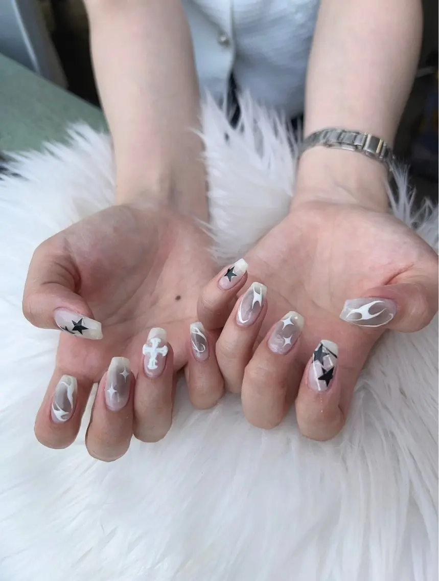 ネイル チークネイル ハンドネイル moka nailのネイルデザイン