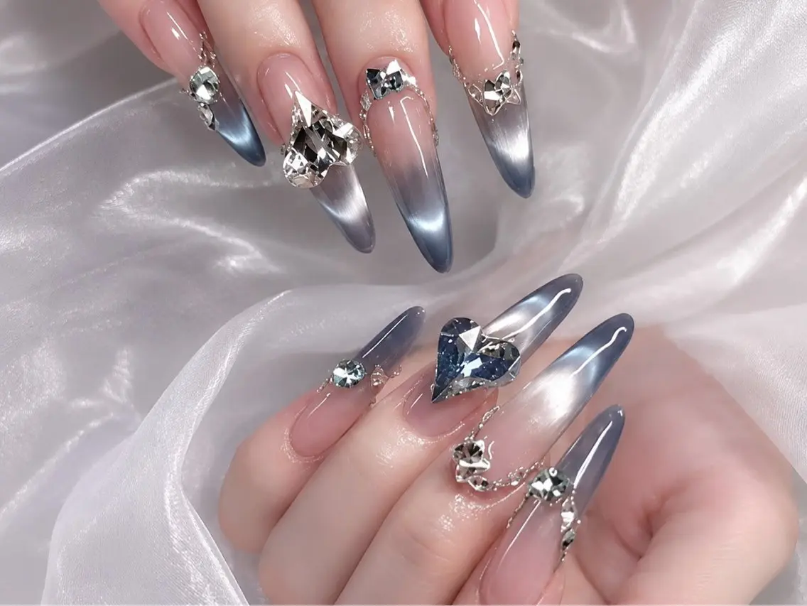 ネイル ハンドネイル フットネイル Rina Mika Nailsのネイルデザイン